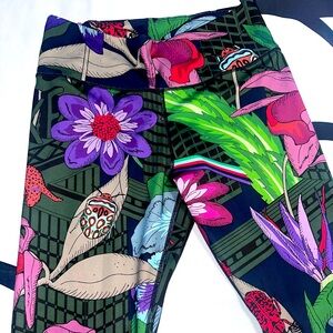 Nike Multi color leggings